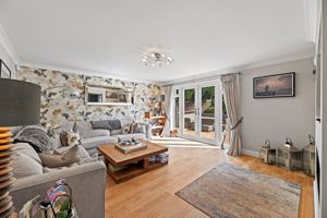 Lounge- click for photo gallery